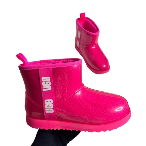 UGG Big Girl Size 6 Women’s Size 8 Classic Clear Mini Waterproof Ankle Boots - Picture 1 of 11